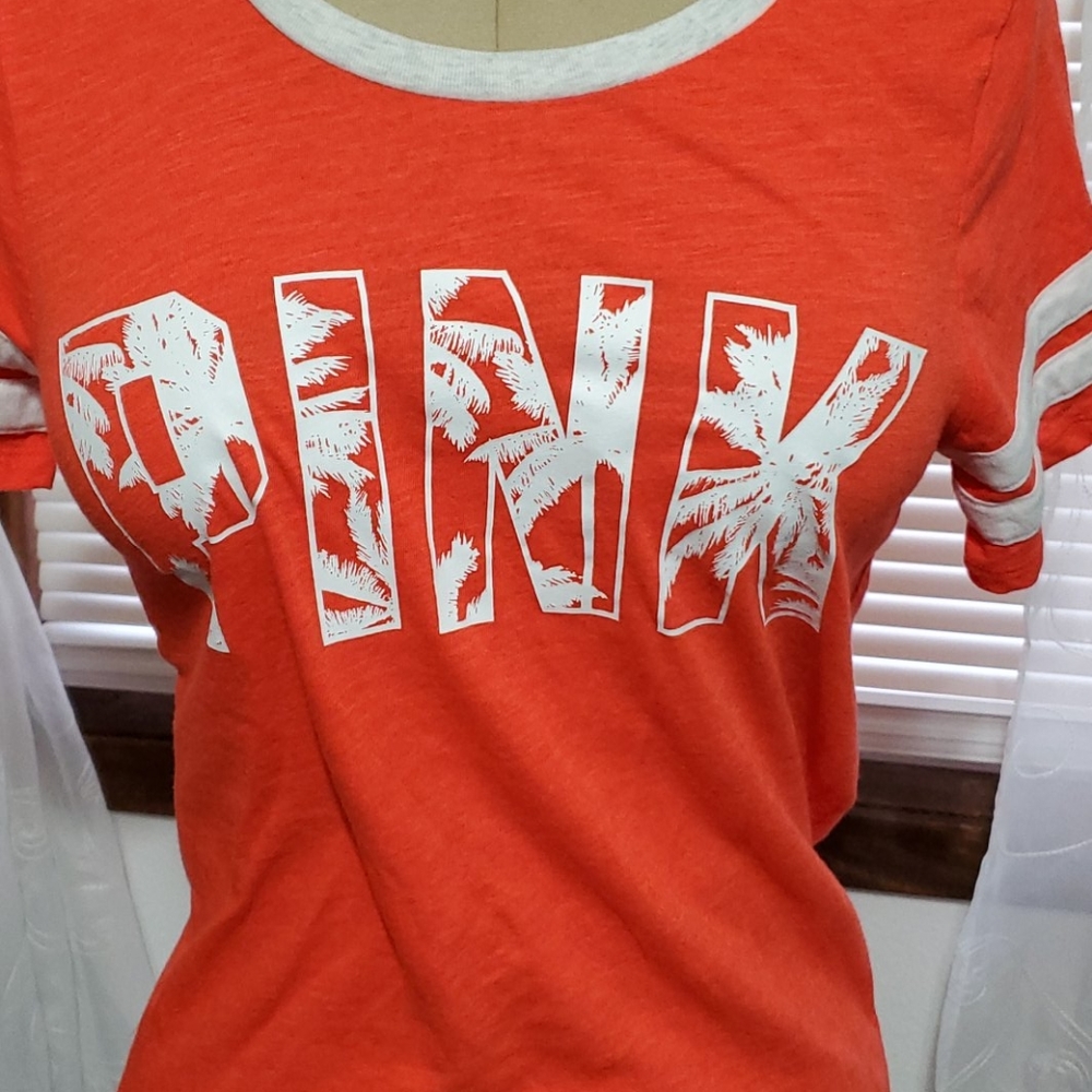 VS Pink Spring Break Tee - Picture 2 of 4